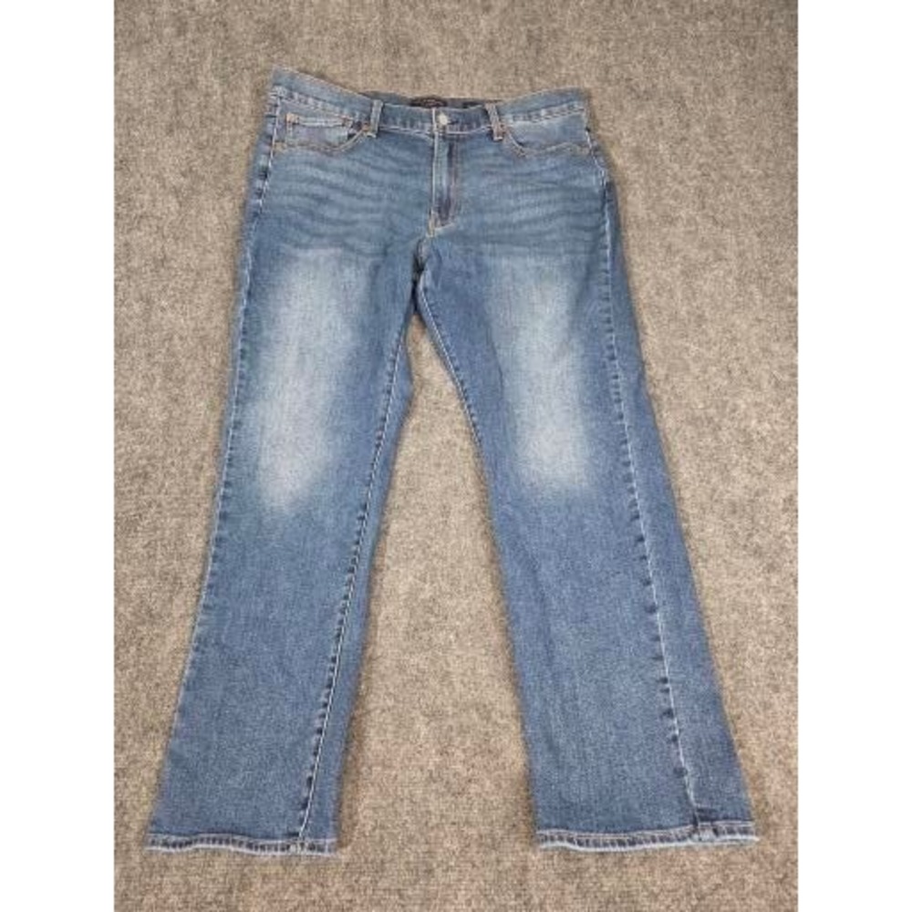 Lucky Brand 221 Straight Leg Jeans Mens 38x30 Medium Wash Blue Stretch Denim